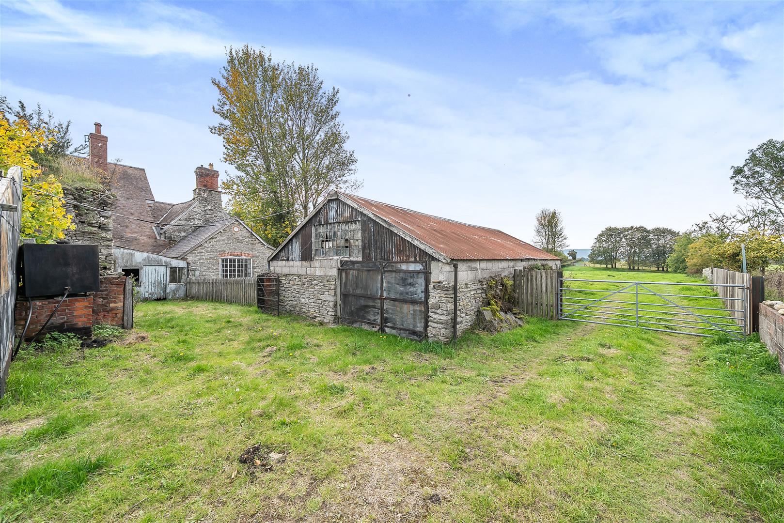 Lower Lea Farmhouse, Bishops Castle, SY9 5HZ | Estate Agents & Auctioneers